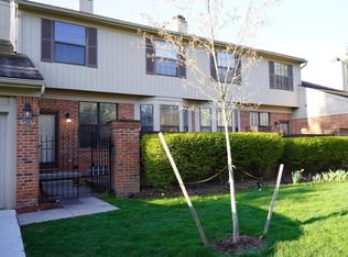 7267 Green Farm Rd, West Bloomfield, MI 48322
