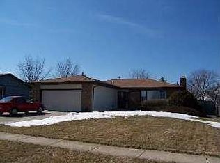 909 S Cooper St, New Lenox, IL 60451