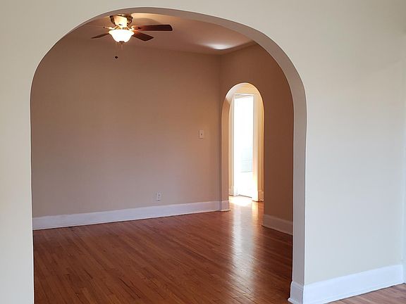 4th image of 5105 W Montrose Ave #2E