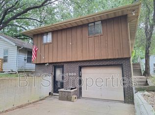 1908 E Knox St, Peoria, IL 61614