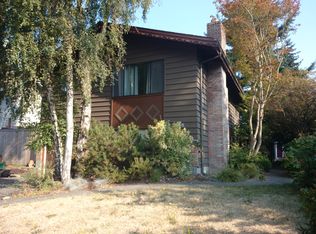 736 N 87th St, Seattle, WA 98103