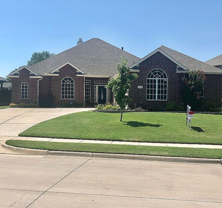 1st image of 1318 Chase Oaks Dr