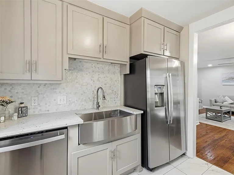 4308 Donnelly Ave — Photo 16