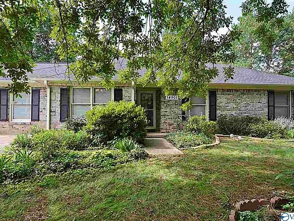 2nd image of 14901 Clovercrest Dr SE