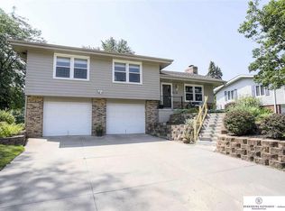 13325 Adams St, Omaha, NE 68137