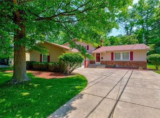 1117 Hillrock Dr, South Euclid, OH