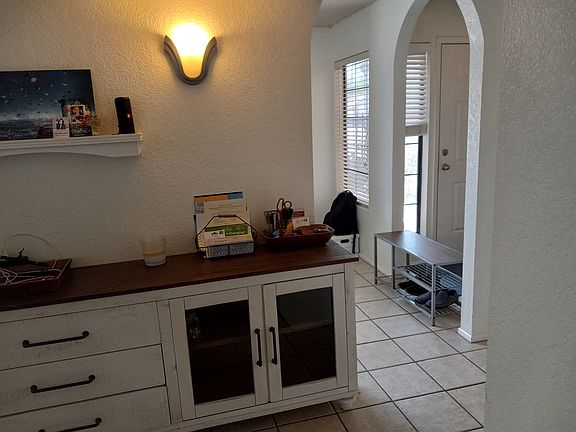 3rd image of 6863 E Kings Ave