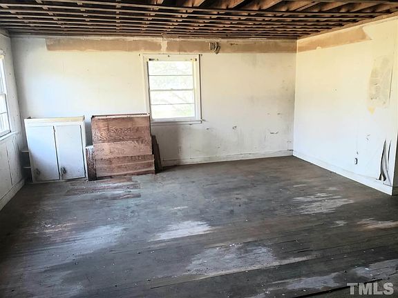 4th image of 2412 Loftin Dr