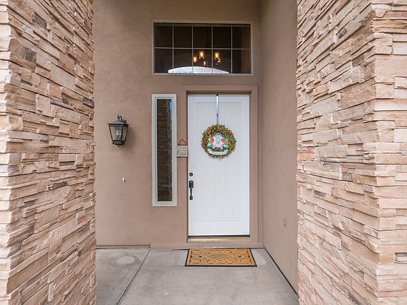 4th image of 1722 S Los Altos Dr