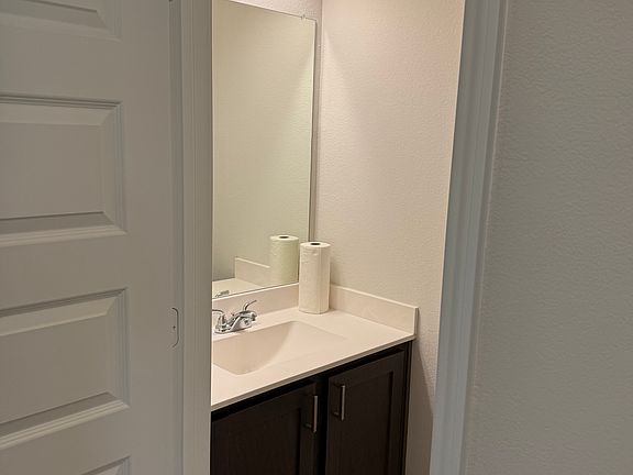 5th image of 411 Saddle Ln #411