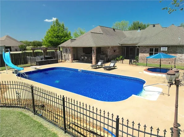 794 Beauregard Landry Rd, Marksville, LA 71351