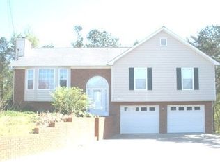 4675 Quail Pointe Dr, Flowery Branch, GA 30542