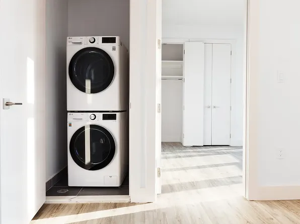 584 Fourth Avenue image 11 of 40