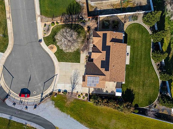 2nd image of 3655 Westhaven St