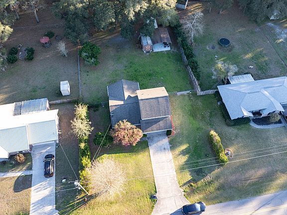 3rd image of 274 SW Emerald St