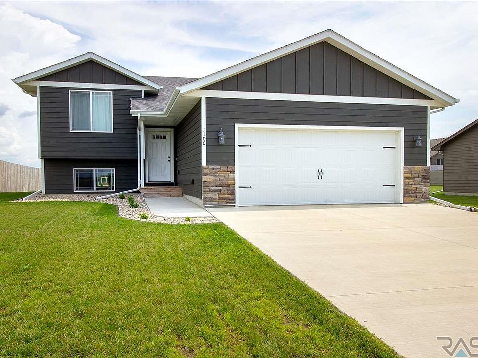 1st image of 1100 Honeysuckle Dr
