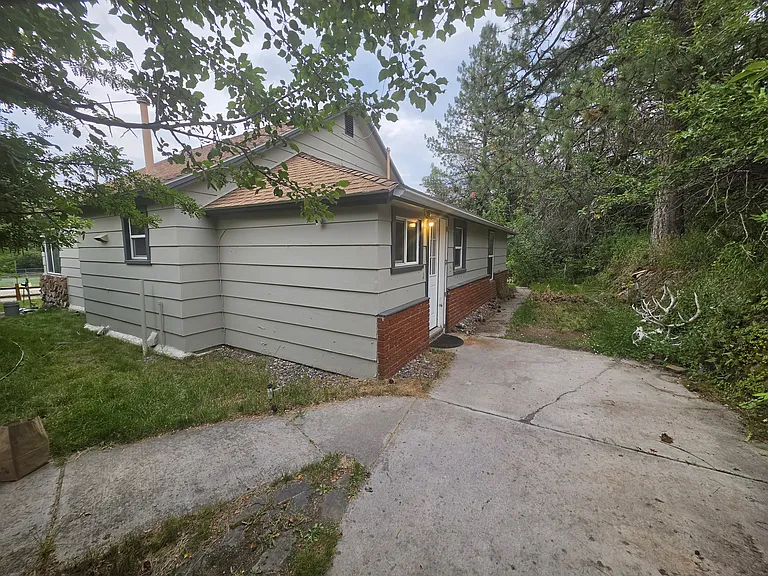 9 Clancy Creek Rd — Photo 7
