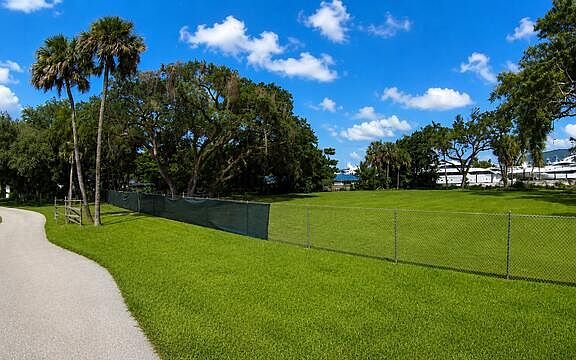 4th image of 2060 SW 16th Court
