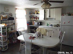5th image of 154 Huntley St
