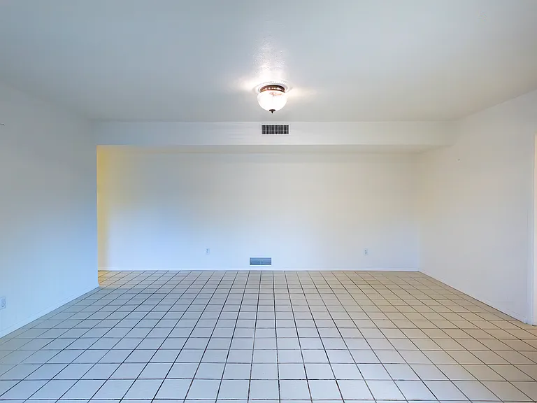 1714 W Meadow Hills Dr — Photo 18
