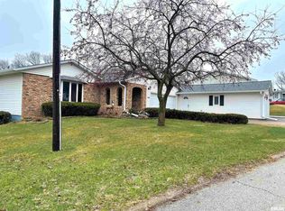 805 Walnut Ct, Princeton, IA 52768