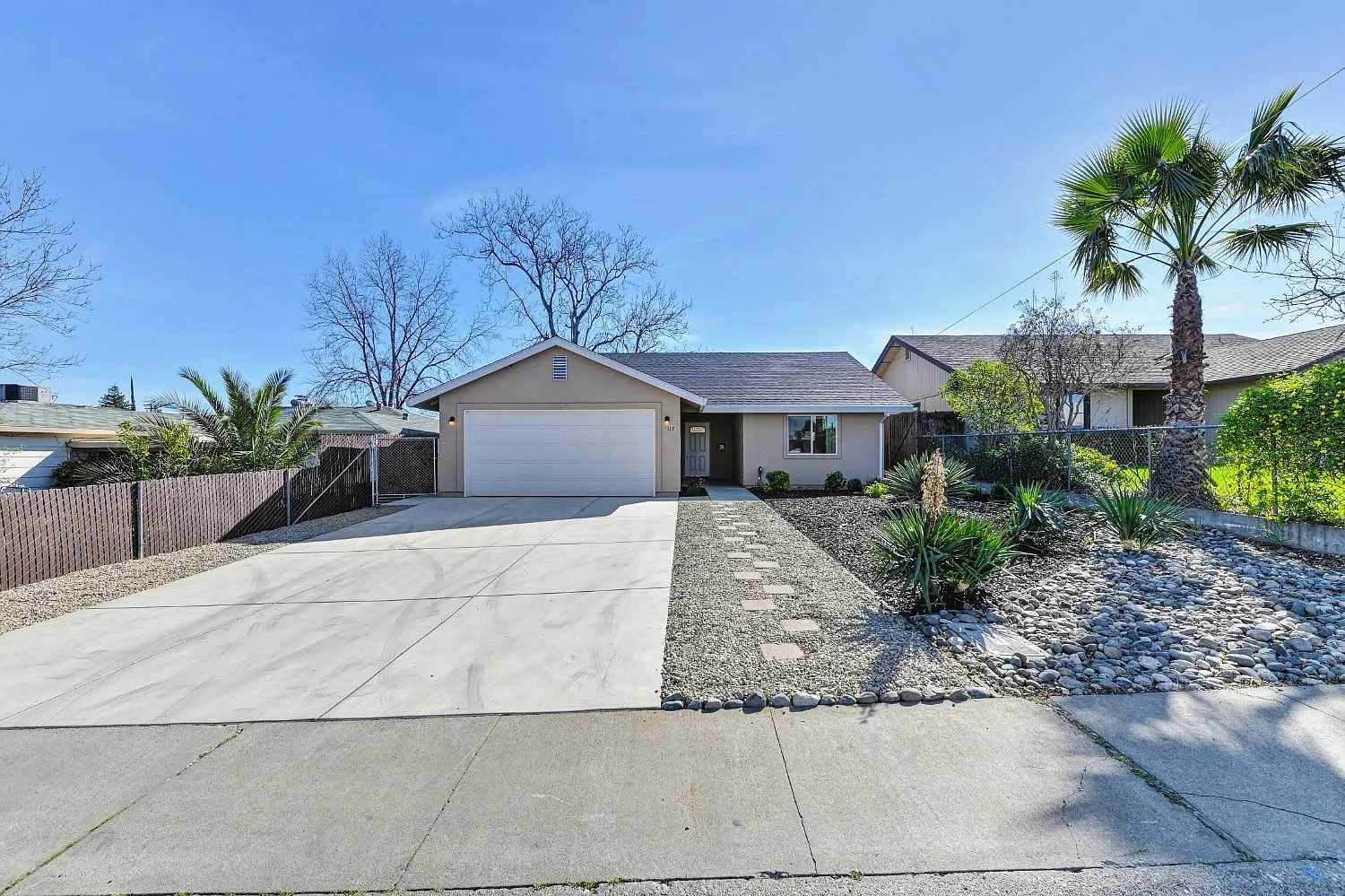 117 Atkinson St photo 1