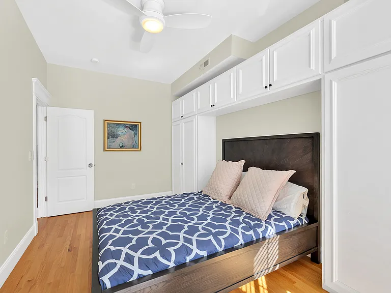 578 E Broadway #3 — Photo 13