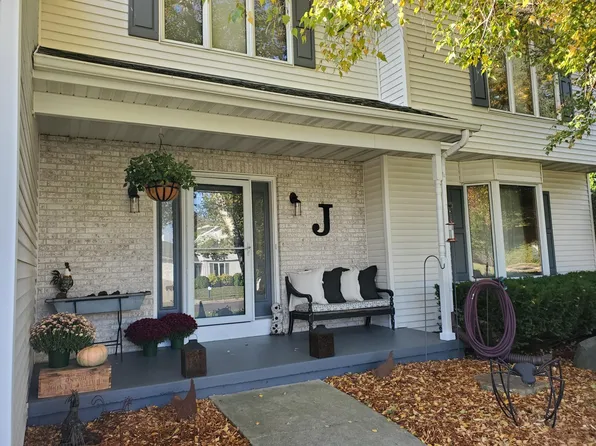 5673 Cheryl Dr, Fitchburg, WI 53711