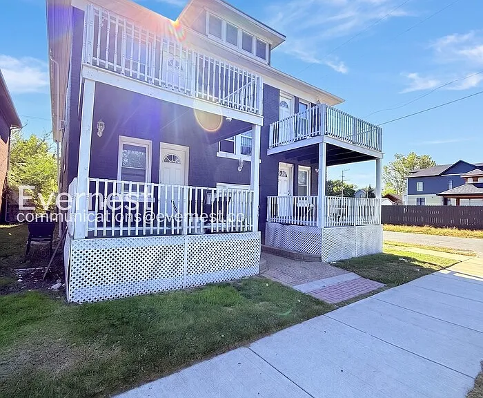2488 Woodmere St — Photo 21
