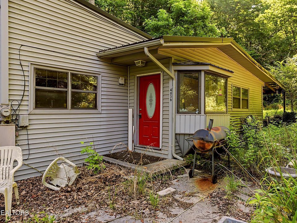 1st image of 4856 Hickory Valley Rd