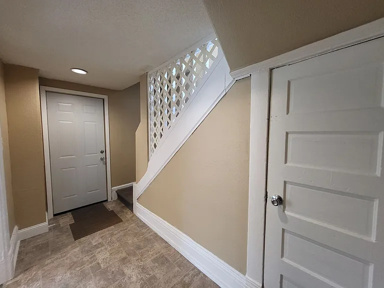 1267 Stewart St — Photo 34