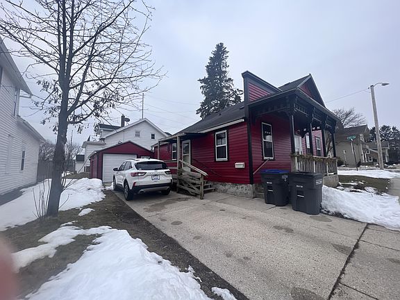 3rd image of 1633 Illinois Ave