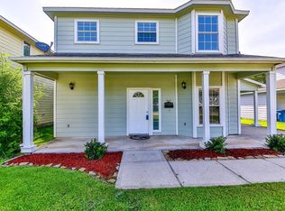 507 S 6th St, La Porte, TX 77571
