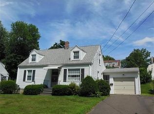 126 Upper Beverly Hls, West Springfield, MA 01089