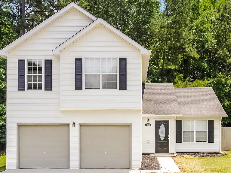 202 Goldleaf Dr — Photo 1