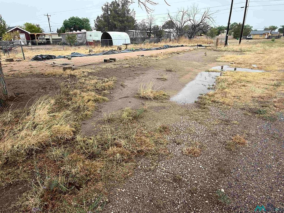 2nd image of 405 S Bridges Ave