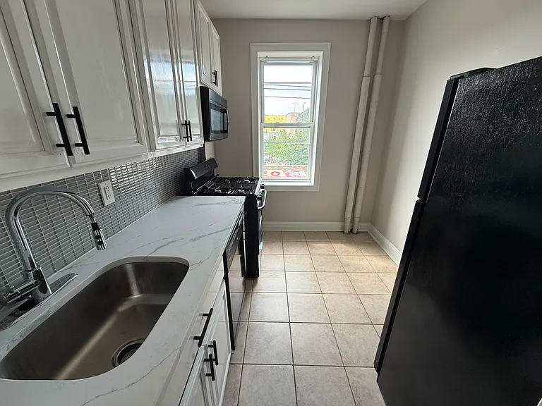 1062 Westside Ave #33A — Photo 3