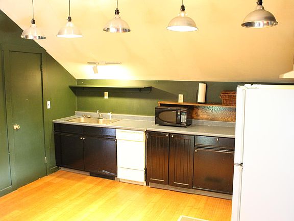 2nd image of 91 E Side Dr