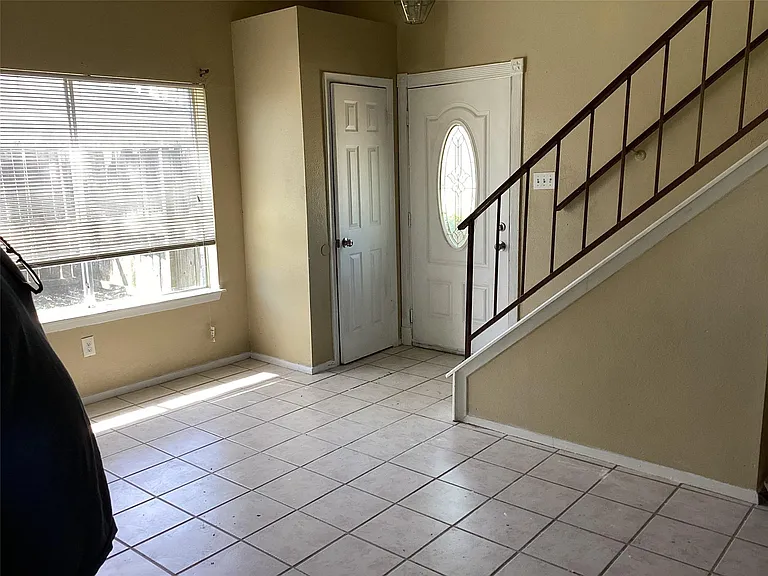 15831 Bazelbriar Ln — Photo 21