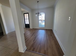 300 Spanish Moss Ln, Broussard, LA 70518