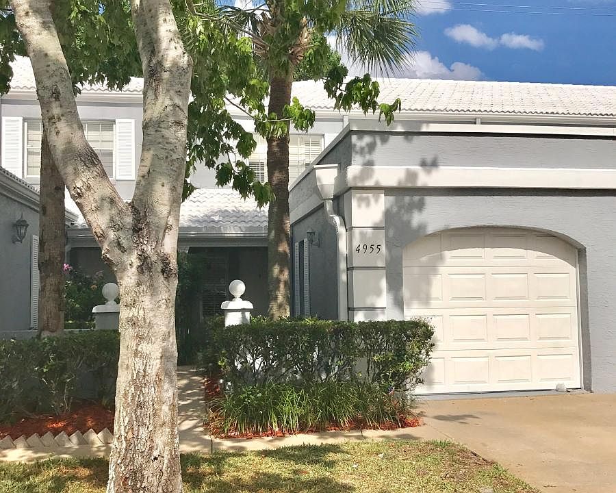 1st image of 4955 Walden Cir