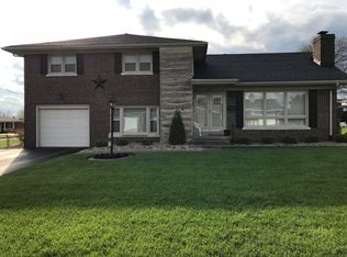 127 Pin Oak Dr, Lancaster, KY 40444
