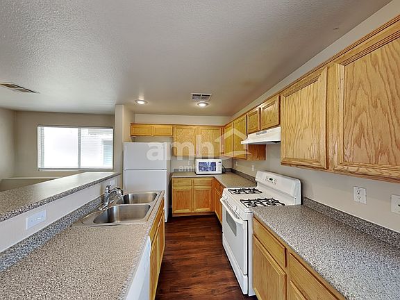 3rd image of 7280 Mosaic Terrace St