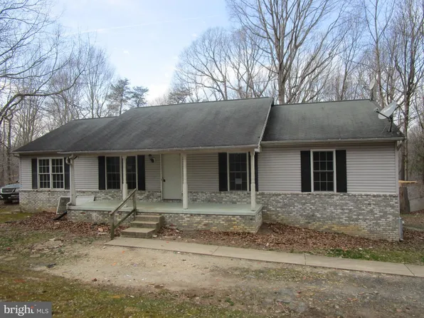 9726 Ridge View Dr, Owings, MD 20736