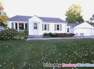 2017 Vernon Dr S, Minnetonka, MN 55305