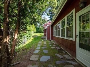 5 Carter Rd, Worcester, MA 01609