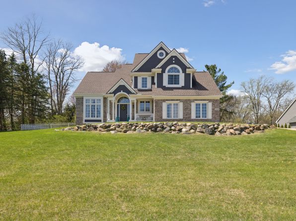 7520 Fairview Dr, Goodrich, MI 48438