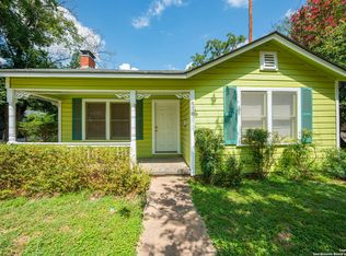 618 Lois, Kerrville, TX 78028