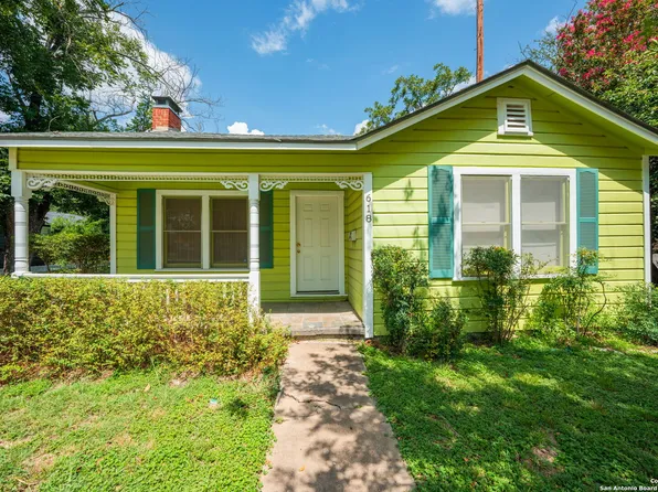 618 Lois, Kerrville, TX 78028