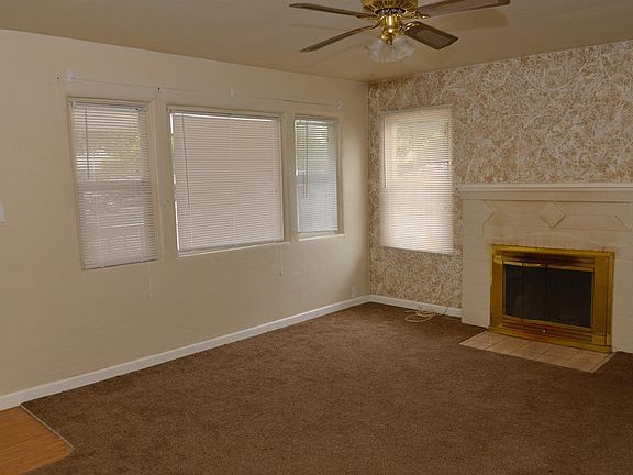 5th image of 721 Badgley Dr